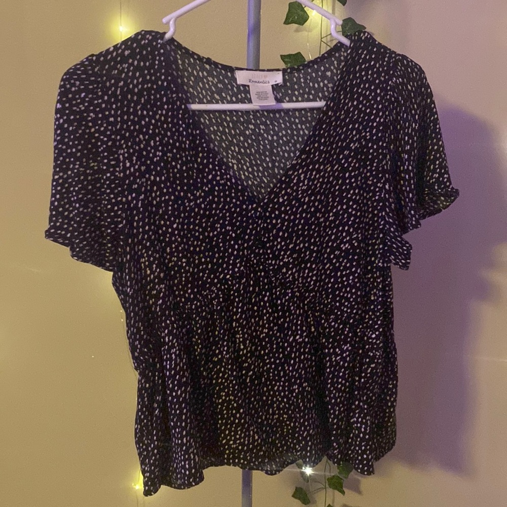 Women’s Black Polka Dot Short Sleeve Blouse • Used • Size: Medium